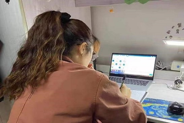 31732adb99ff4c6dba2260d671d2e500.jpg 参会成员学习.jpg