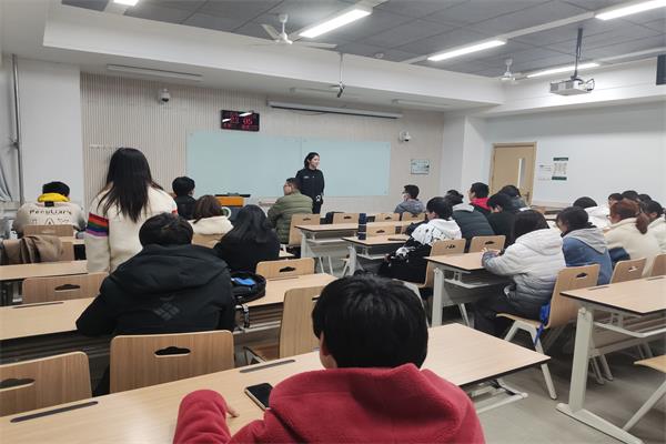 062457ced85247d3b10c3486e11ac3c6.jpg 4C638240016D957EC8D07F77BE8C450A.jpg