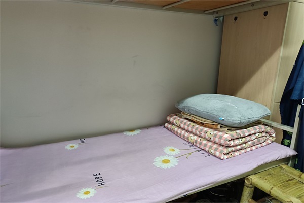 0f7ba0390ba04685ae43944a267e95ce.jpg 床铺内务整理 - 副本.jpg